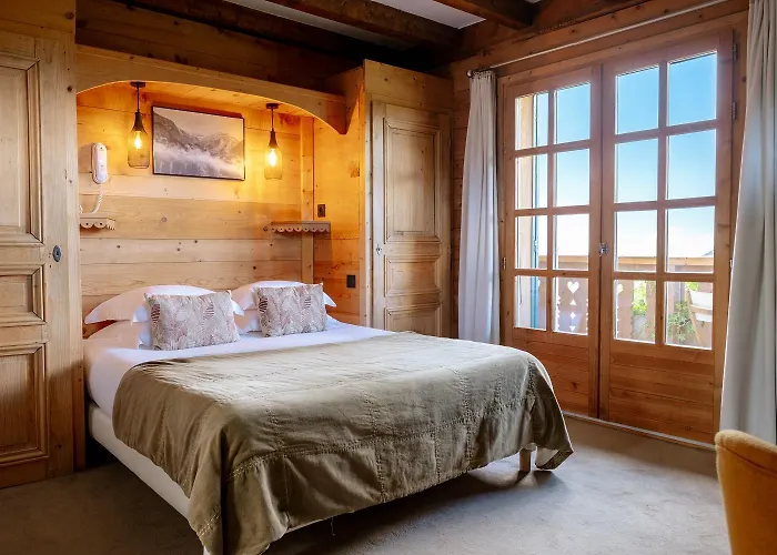 Hotel Les Roches Fleuries 4*