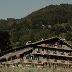 Les Roches Fleuries Hotel 4*