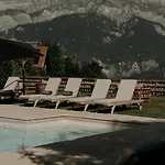 Hotel Les Roches Fleuries 4*