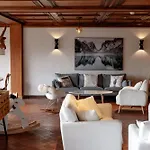 Hotel Les Roches Fleuries