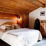 Les Roches Fleuries 4*