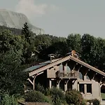 Les Roches Fleuries 4*
