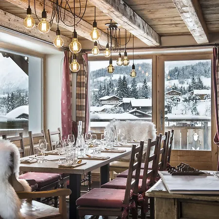 Hotel Les Roches Fleuries 4*