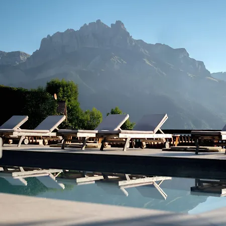 Les Roches Fleuries Hotel 4*