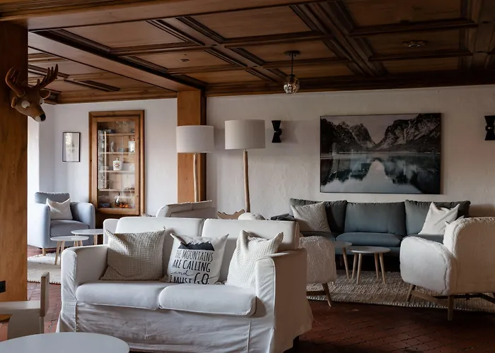Les Roches Fleuries 4*